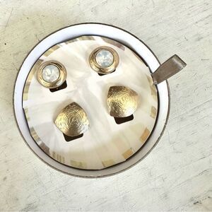 Chico’s  Kira palm box gift box with 2 clip on earrings